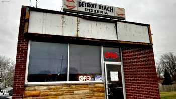 Detroit Beach Pizzeria