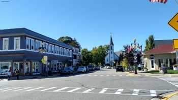 Harbor Ice Cream Soup & Sandwiches