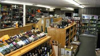 Gurney's Harbor Bottle Shop