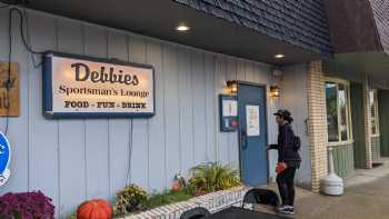 Debbie's Sportsman's Lounge