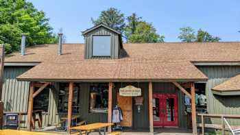 Tahquamenon Falls Brewery & Pub