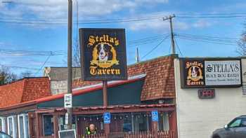 Stella's Black Dog Tavern