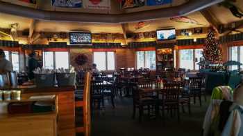 Famers Sports Bar & Grill