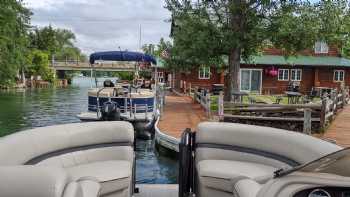 Torch River Shack | Food & Pontoon Rentals