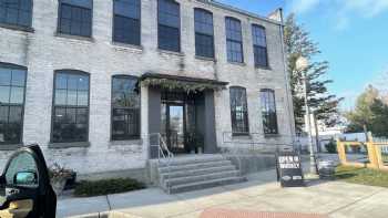 Staymaker Restaurant at Journeyman Distillery