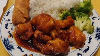 Golden Dragon Chinese Restaurant