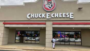 Chuck E. Cheese