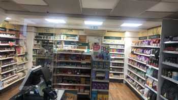 Holland & Barrett - Gerrards Cross