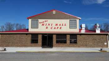 County Line Mini Mall & Cafe