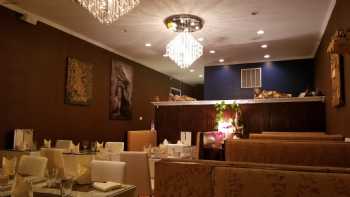 Moon River Thai Bistro