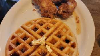 The Lazy Bee Chicken & Waffles