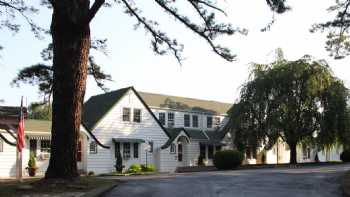 The Pine Tavern Lodge