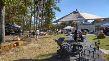 The Pub at Lake Monticello