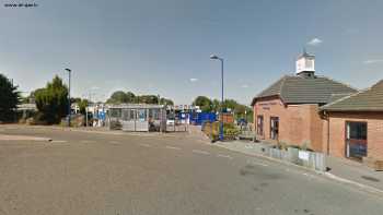 24/7 InPost Locker - Haddenham & Thame Parkway Station