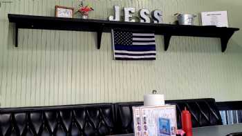 Jess' Main Street Bar and Grill