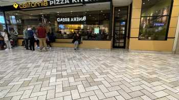 California Pizza Kitchen at Tysons Corner