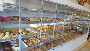 Panaderia Emanuel Bakery & Cafe