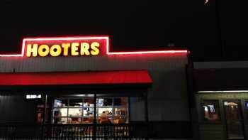 Hooters