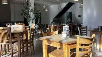 Newlyns Farm Shop, Café & Cookery School