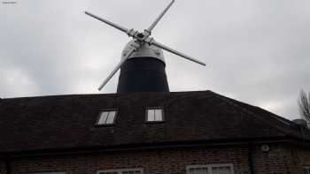 Windmill Shopping Village