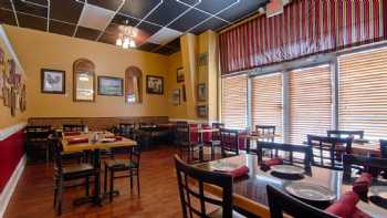 DeLucca's Italian Grill