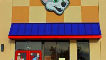 Chuck E. Cheese