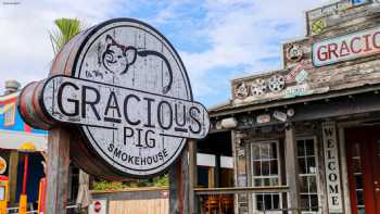 Gracious Pig Smokehouse