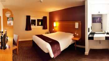 Premier Inn Manchester Airport Runger Lane South