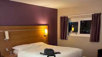 Premier Inn Manchester Airport Runger Lane South