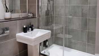 SA Bookings Serviced Accommodation & Apartments Salford Manchester