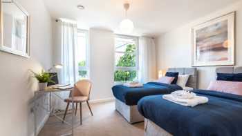 Empress Heights - Southampton - Diamond Accommodation