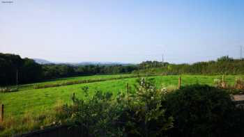 Clawdd Coch Guest House