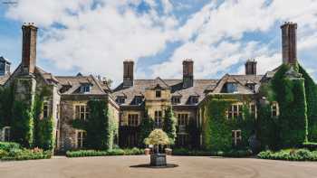 Llangoed Hall Hotel