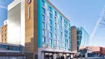 Premier Inn London Wimbledon (Broadway) hotel