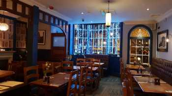 The Blackburne Arms Gastro Pub and Hotel