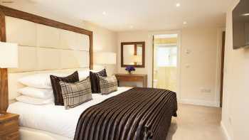 Kenmore Luxury Lodges