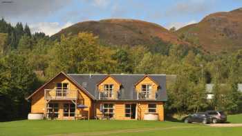 Loch Lomond Waterfront - Luxury Scottish lodges with hot tubs