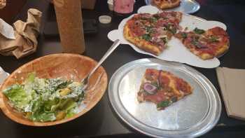 Rodeos Pizza and Saladeria