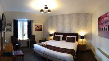 Carisbrooke Guest House