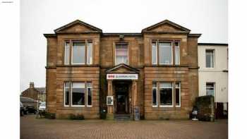 OYO Glenpark Hotel, Ayr Central