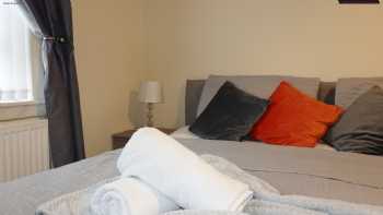 Klass Living Serviced Accommodation & Apartments Blantyre - Welsh Drive Apartment