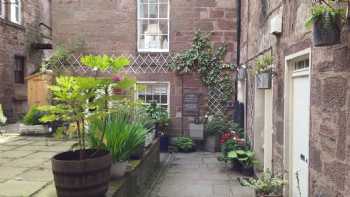 Coutts Court Bed & Breakfast