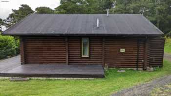 Duncrievie Log Cabins (Couples Only)