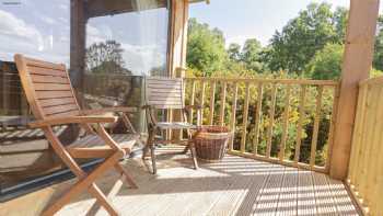 Birdwatcher’s Cabin