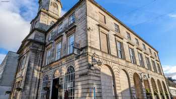 The Guildhall & Linen Exchange - JD Wetherspoon