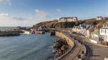 Carlton Large Holiday House ~ Portpatrick ~ Beautifully Refurbished (Sleeps 16) ~ Dog Friendly with Private Garden