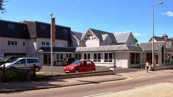 Nevis Bank Inn & Browns Restaurant