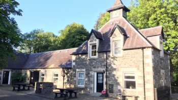 Hearthstanes Steading at Hearthstanes Estate