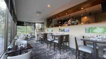 Sea Glass Bistro & Lounge