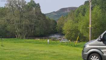 Riverside Chalets and Caravan Park